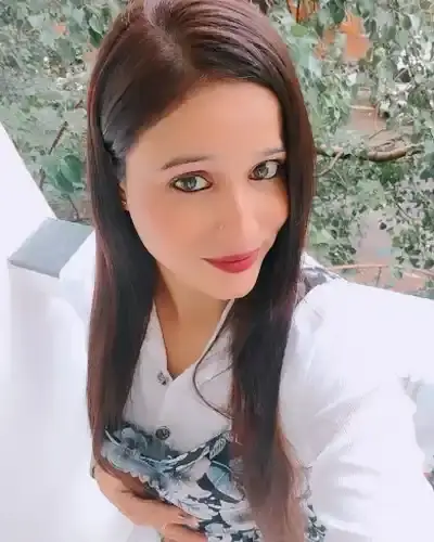 Call Girls in Ashram Road